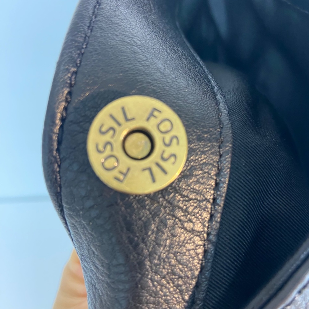 Fossil Crossbody Hobo Messenger Bag - Black Leather - Picture 13 of 14